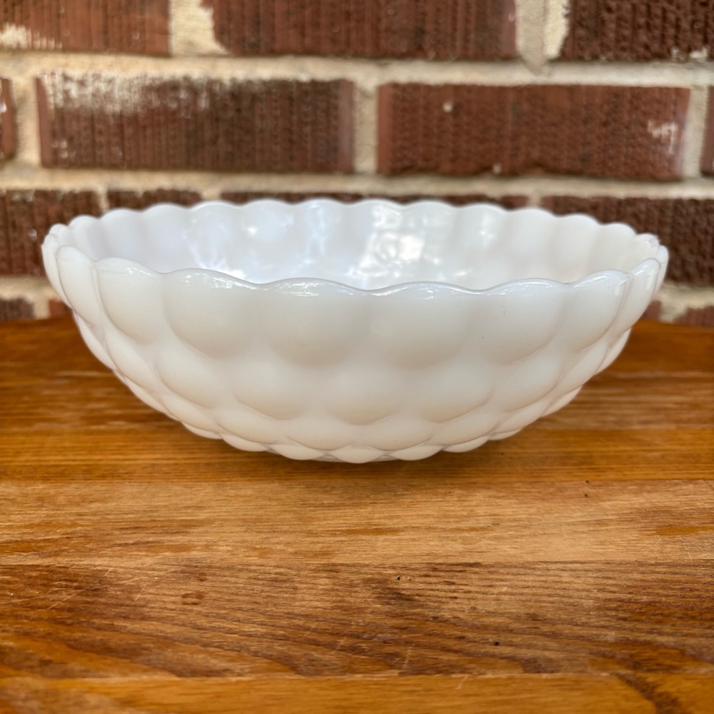 Vintage MCM Anchor Hocking Bubble Milk Glass Fruit Salad Bowl Retro Scalloped